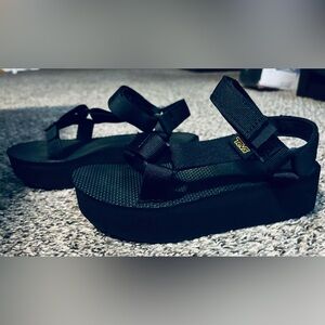 Teva Platform (flatform) Universal Black, Women’s 7.